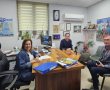 סמדר אהרוני הפגישה עיתונאים מהעיר התאומה פרייברג - עם הורים שכולים מנס ציונה