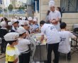 עשו סדר בעיר: אלפים חגגו פסח כהלכתו עם חב"ד
