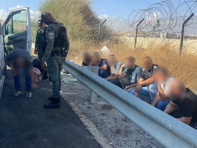 תפיסת שב"חים. צילום: דוברות המשטרה