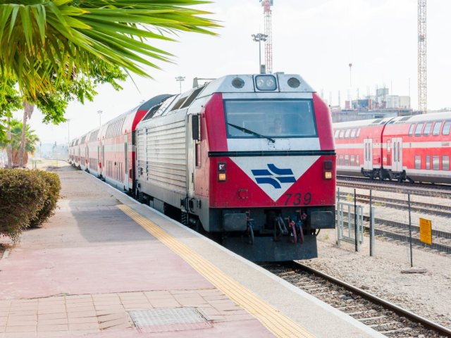 רכבת ישראל | shutterstock