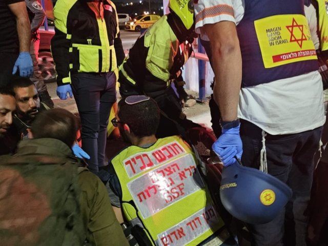 התאונה במחסום עופר. צילום: הצלה ללא גבולות