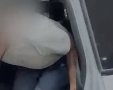 לכידת השבחים. צילום מסך מסירטון המשטרה