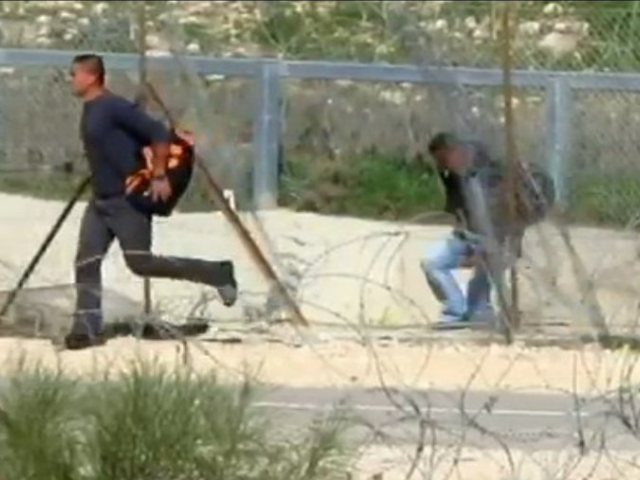 שבחים חוצים באין מפריע | ארכיון