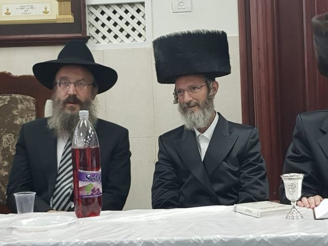 רבי יצחק פש הי"ד (מימין), לצדו של ראש ישיבת קול תורה