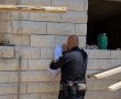 השוטרים הוזעקו בגלל סכסוך – ואז חסמו את הדירה