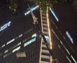 משעות הבוקר, בעזרת שני מנופים: כך העלו מכשיר CT לקומה 22 בבניין החדיש בבאר שבע 