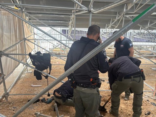 חבלני המשטרה במתחם הנפילה בירושלים | דוברות המשטרה