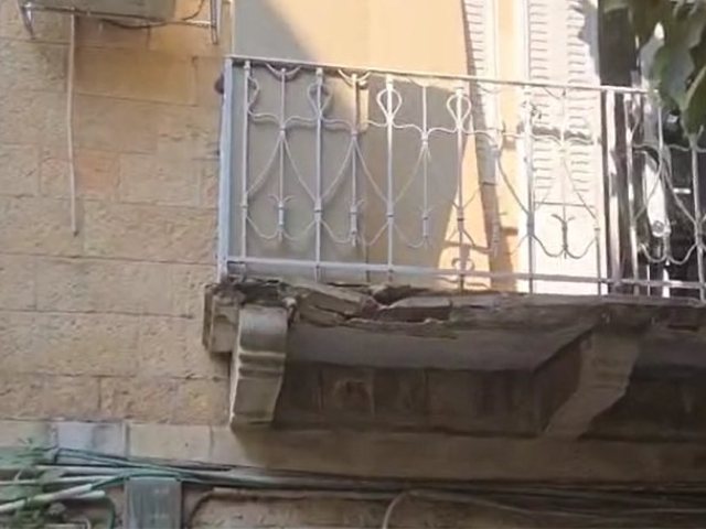 המרפסת הקורסת: אלימלך לוי / ירושלים החרדית