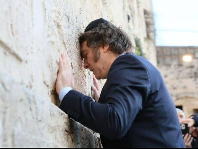 נשיא ארגנטינה בביקורו הקודם בכותל | הקרן למורשת הכותל