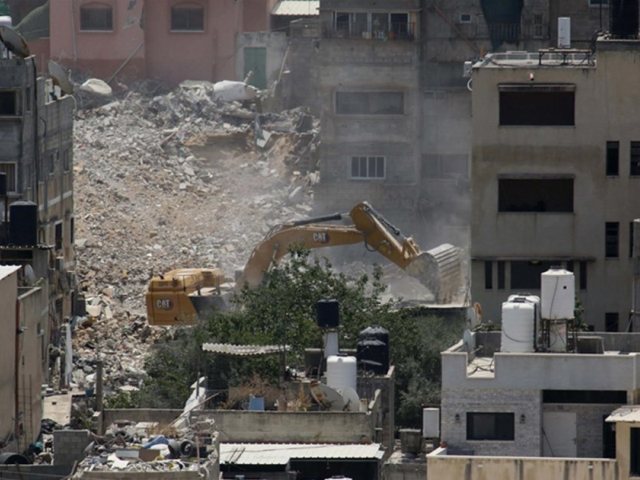 אחת מהריסות הבניה הבלתי חוקית | צילום: רשתות ערביות