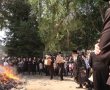 בִּגְלַל אָבוֹת תּוֹשִׁיעַ בָּנִים. מראות החג בחצר הקדש מעליץ