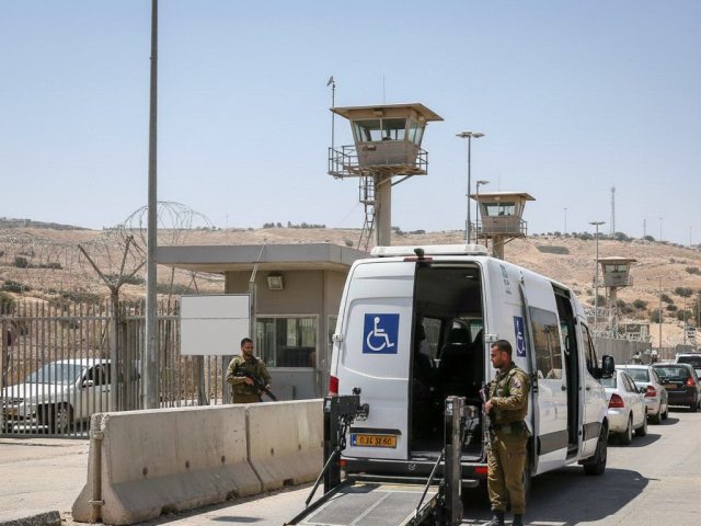 רכב הנכה שהוסלק ממזרח ירושלים | מקור: שלומי הלר
